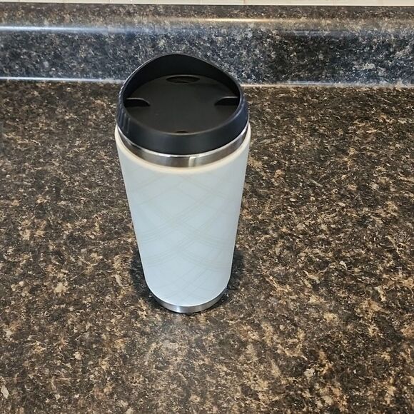 Caribou collectavle 2011 Coffee Tumbler - Picture 3 of 4